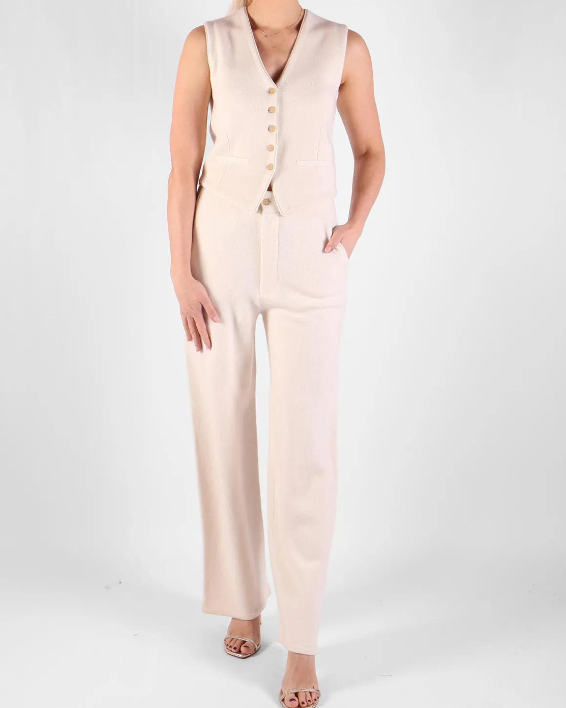 GUEST IN RESIDENCE Pantalons